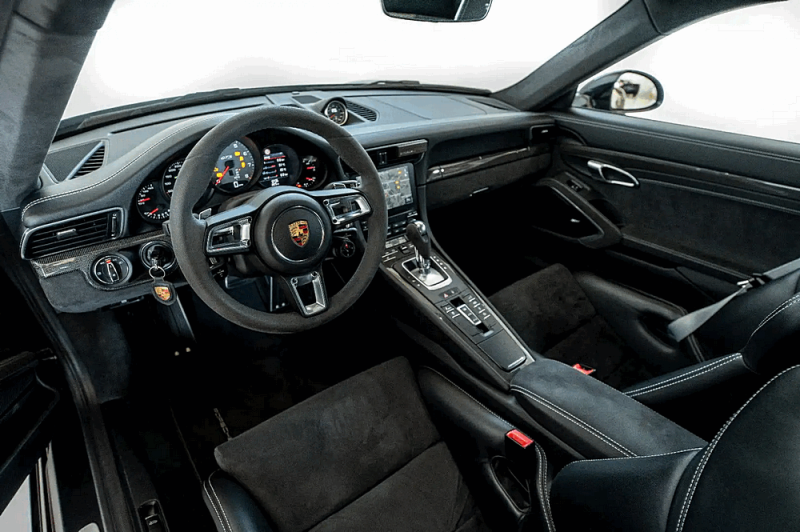 Porsche  911 991 Carrera 4 GTS