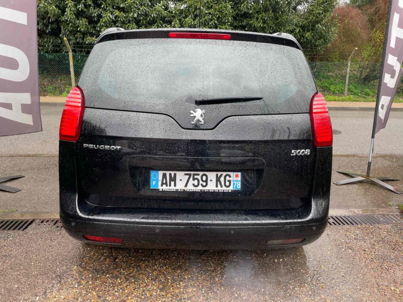 PEUGEOT 5008 2.0HDI 150CV