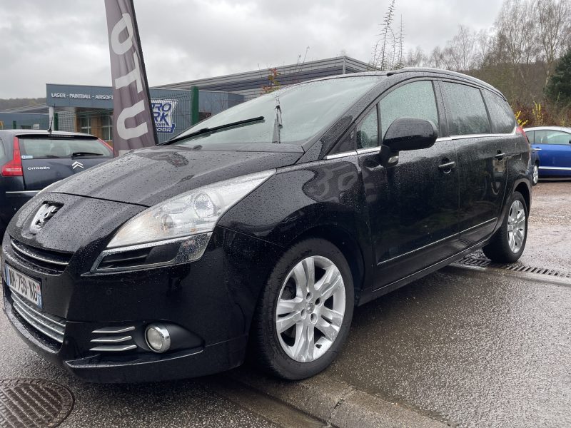 PEUGEOT 5008 2.0HDI 150CV