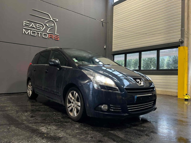 Peugeot 5008 - 1.6 E-HDI 115cv - Allure - Toit Panoramique - Garantie 6 mois  