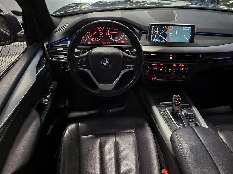 BMW X5 F15 S-Drive 25d 218cv LOUNGE PLUS TOIT OUVRANT / SIEGES CHAUFFANTS ET ELECT/ 360° KEYLESS GO 