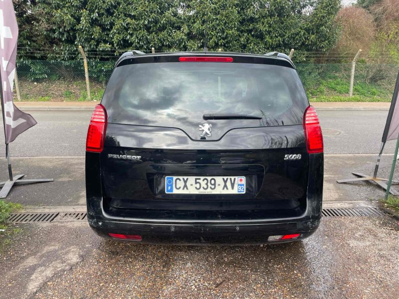 PEUGEOT 5008 1.6HDI 112CV