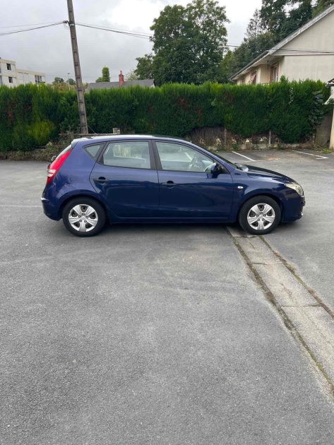 HYUNDAI i30 1.6 CRDi 90 2009