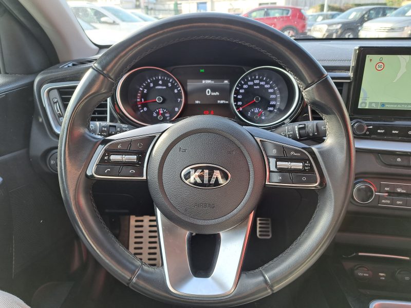 KIA XCEED 2021