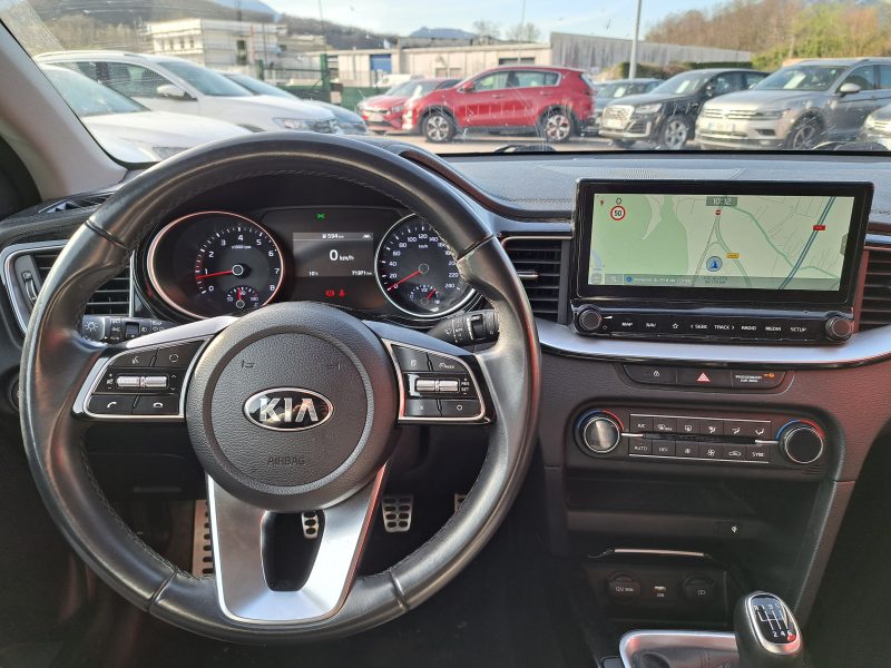 KIA XCEED 2021