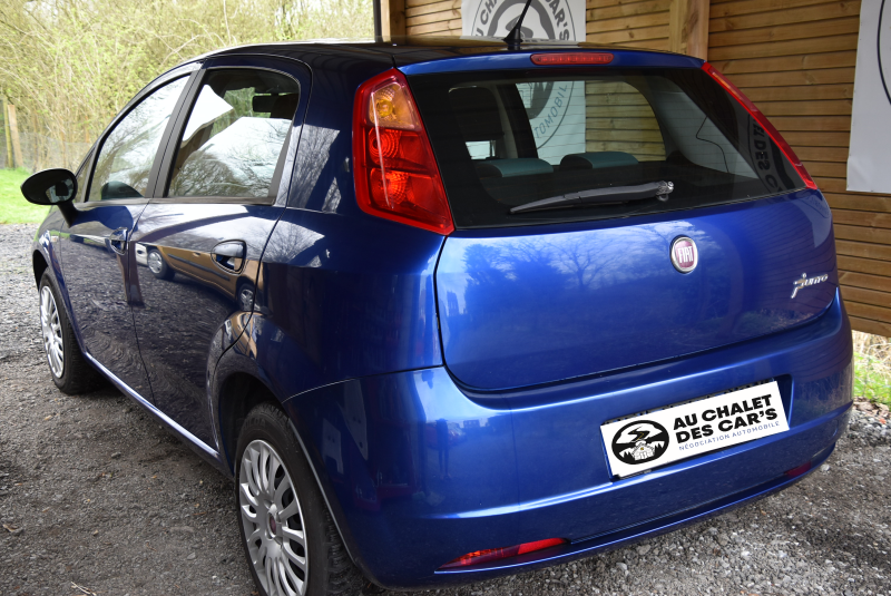 Fiat Grande Punto 1.4 l Dynamic 77 ch , 5 P, Clim