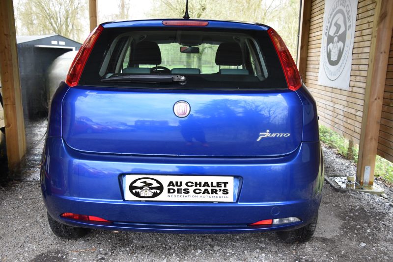 Fiat Grande Punto 1.4 l Dynamic 77 ch , 5 P, Clim