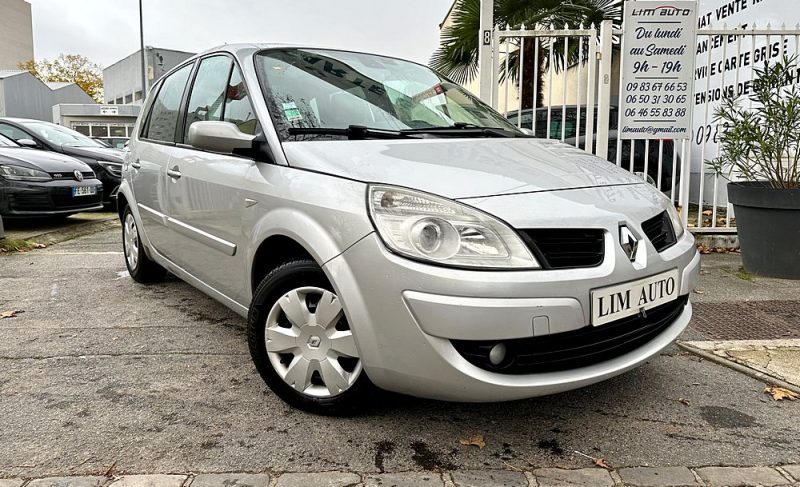 RENAULT SCÉNIC II 2009