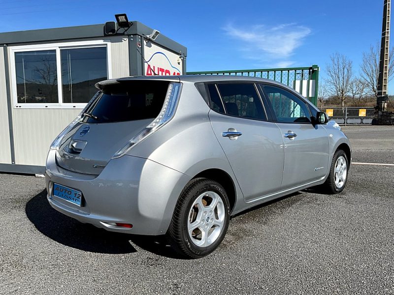 NISSAN LEAF 2015