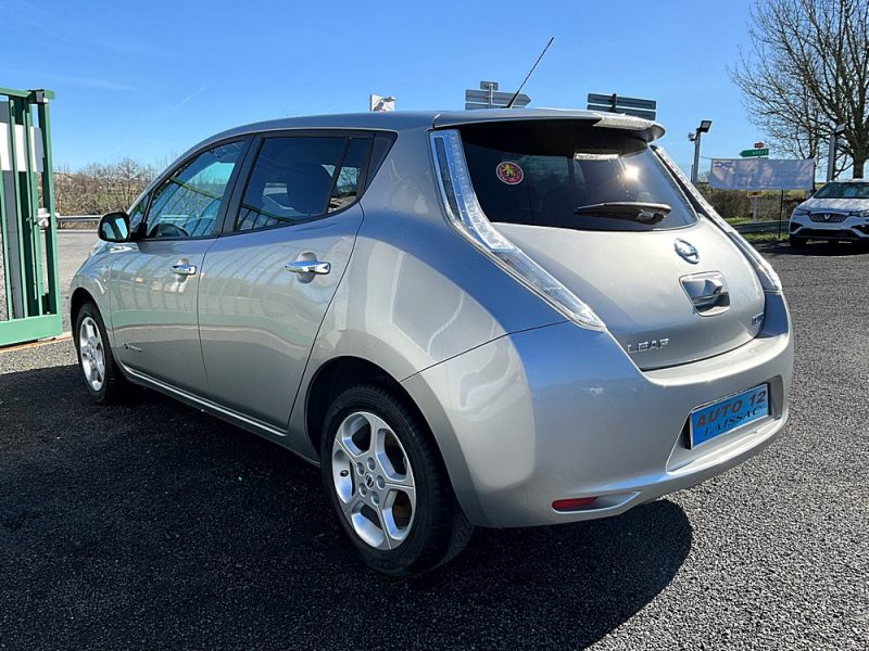 NISSAN LEAF 2015