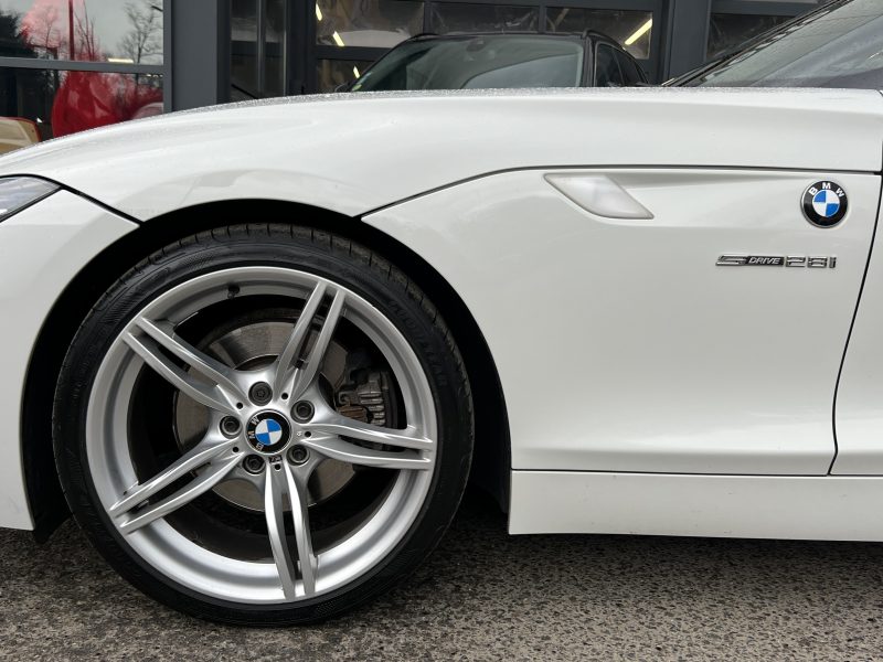 BMW Z4 E89 PHASE 2 LCI PACK M SPORT 28 i SDRIVE 2.0 BI TURBO 245 Cv ORIGINE FRANCE - GARANTIE 6 MOIS