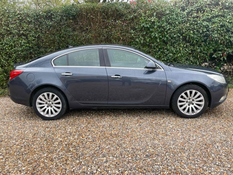 OPEL INSIGNIA A 2010