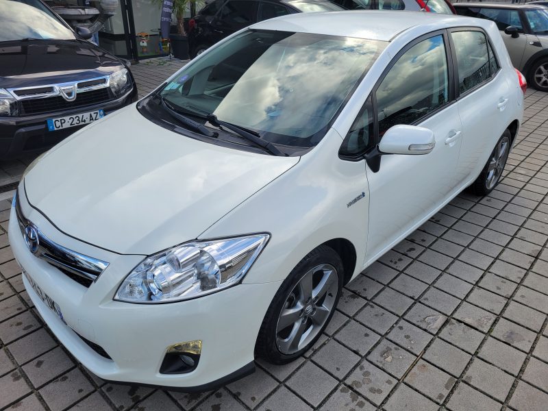 TOYOTA AURIS  Hybride 1.8L 99CH 136H Dynamic 