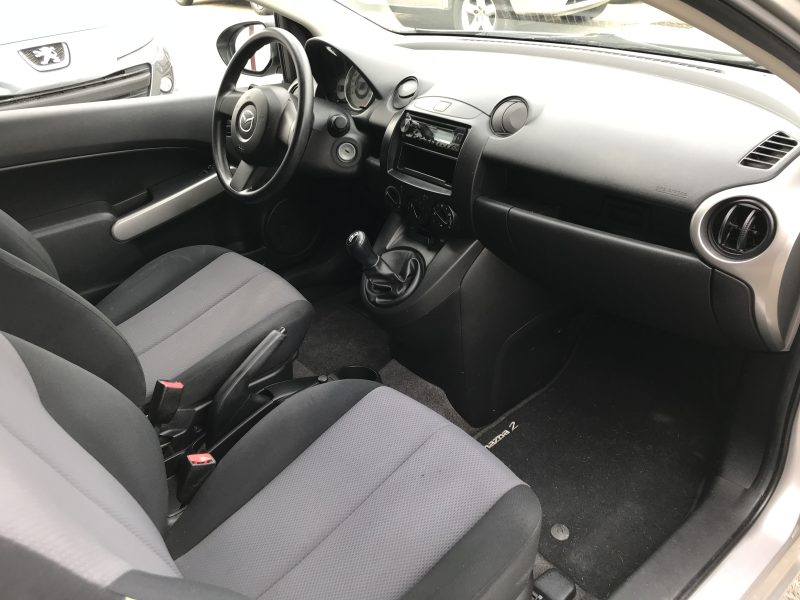 MAZDA 2 - 1.3 i 75cv MZR ELEGANCE - GARANTIE 6 MOIS