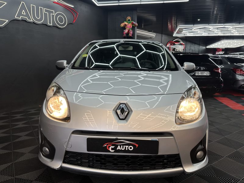 RENAULT TWINGO II 2010