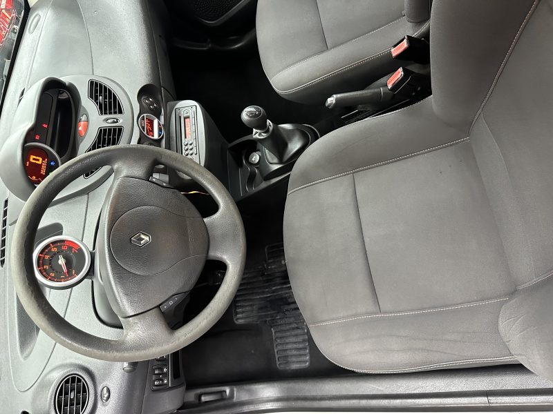 RENAULT TWINGO II 2010