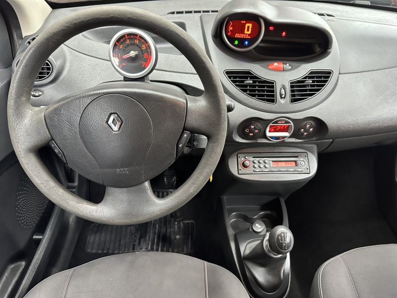 RENAULT TWINGO II 2010