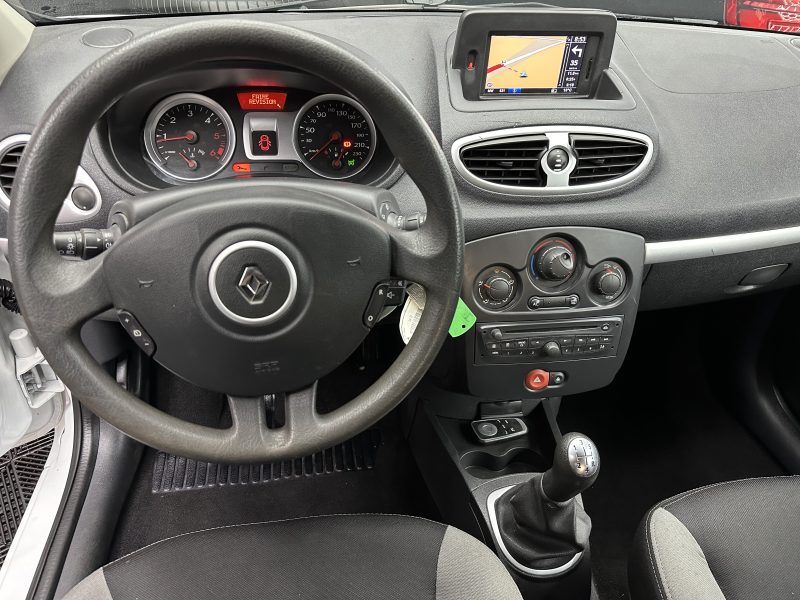 RENAULT CLIO III 2012