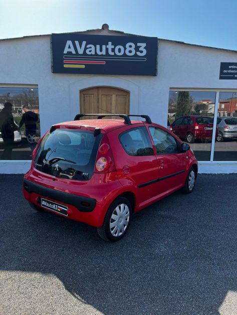 PEUGEOT PEUGEOT 107 2007