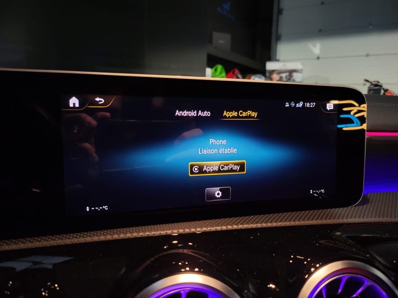 MERCEDES-BENZ CLASSE A 200 163cv AMG Line 7G-DCT / APPLE CARPLAY/AFFICHAGE TETE HAUTE/SIEGES CHAUFFA