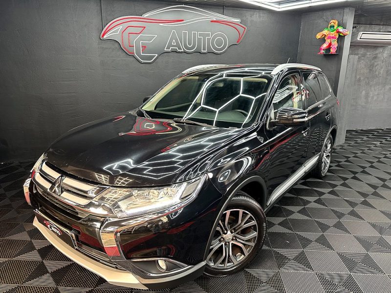 MITSUBISHI OUTLANDER III 2015