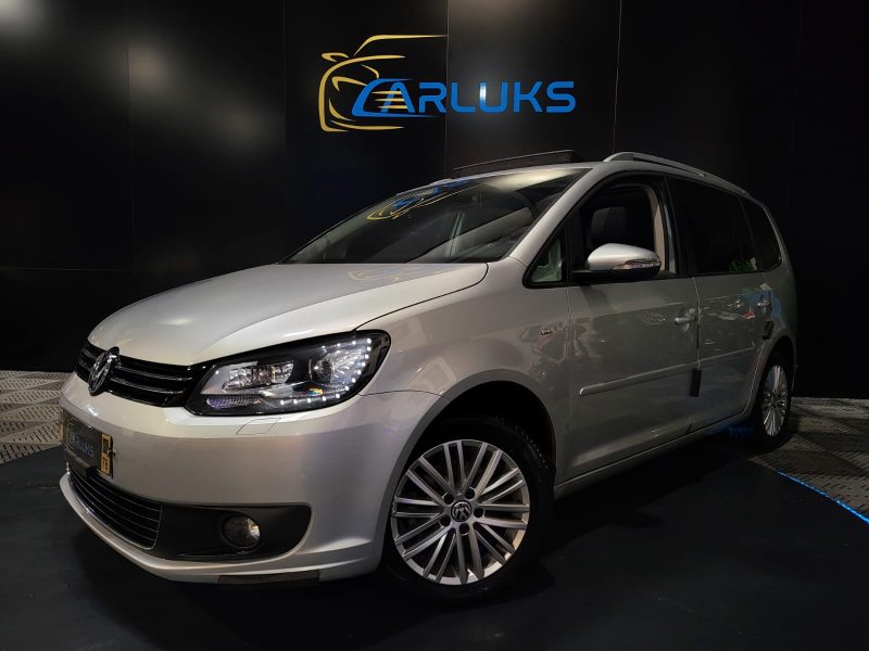 VOLKSWAGEN TOURAN 1.6 TDI 105cv Cup DSG7 5PL / TOIT OUVRANT/RADAR-AR/XENONS/GPS/BLUETOOTH