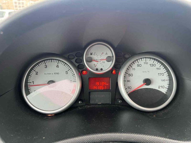 PEUGEOT 206+ 1.1 basic 2010