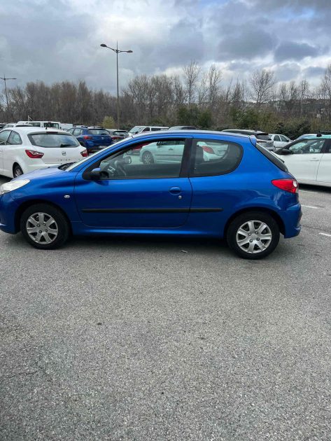 PEUGEOT 206+ 1.1 basic 2010