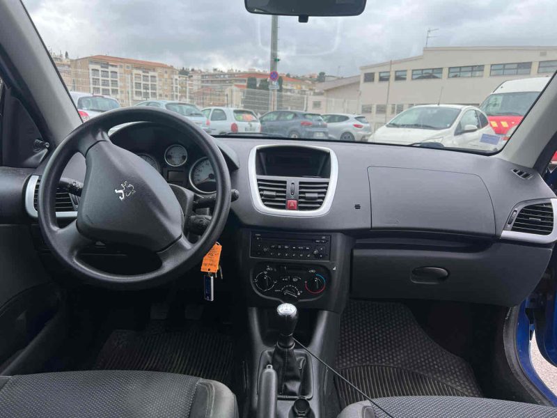 PEUGEOT 206+ 1.1 basic 2010