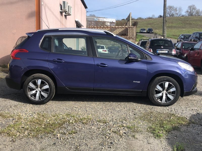 PEUGEOT 2008 2015