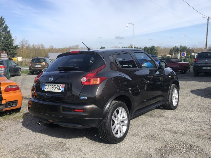 NISSAN JUKE 2012