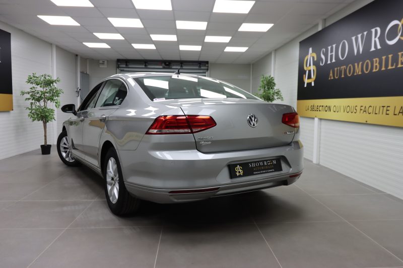 VOLKSWAGEN PASSAT 2017