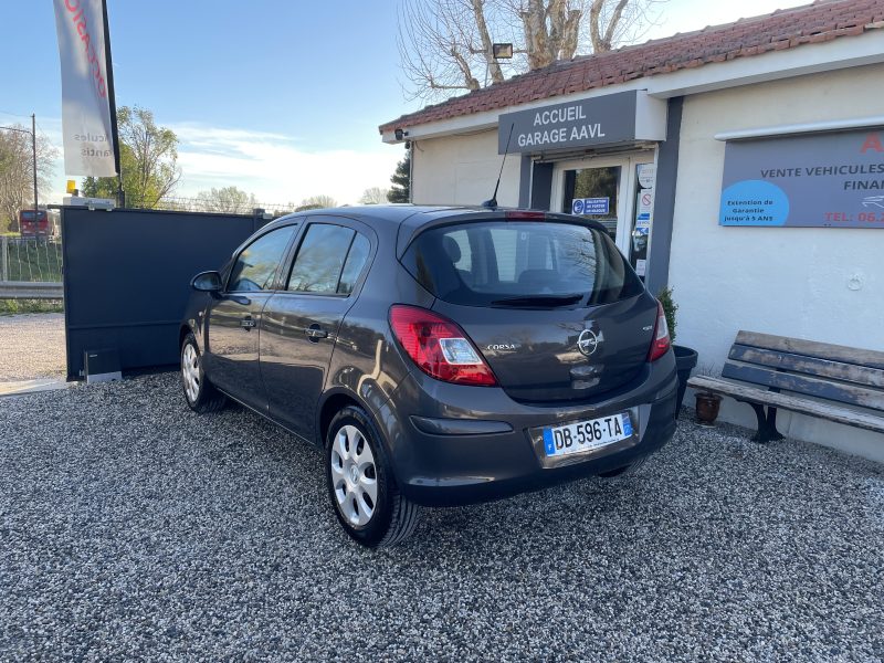 OPEL CORSA  2013