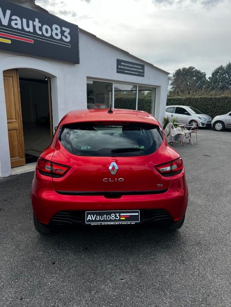 RENAULT CLIO 4 0.9 tce 90cv Premiere main  2013