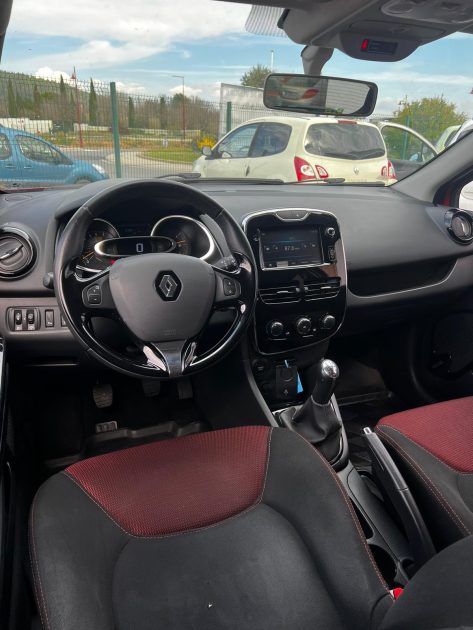 RENAULT CLIO 4 0.9 tce 90cv Premiere main  2013