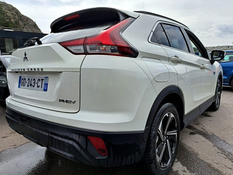 MITSUBISHI ECLIPSE CROSS 2021