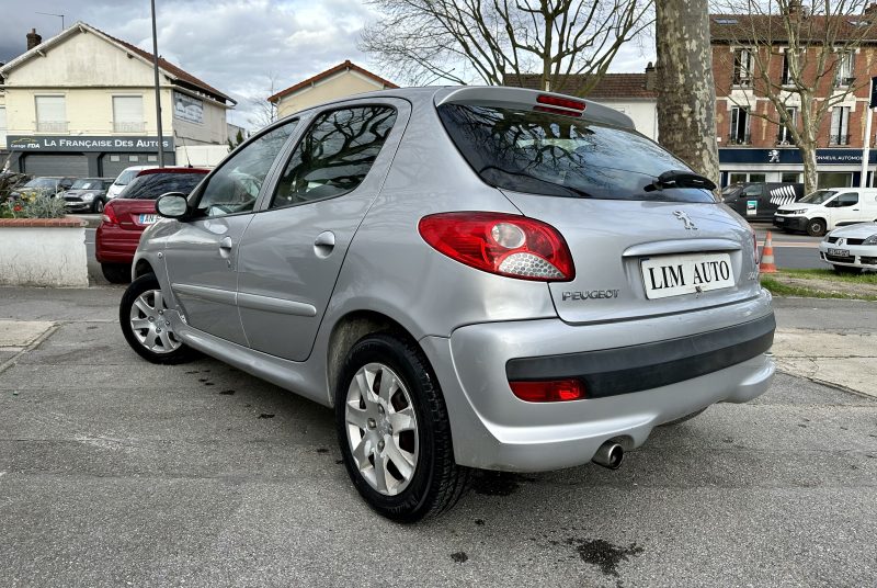 PEUGEOT 206+ 2010