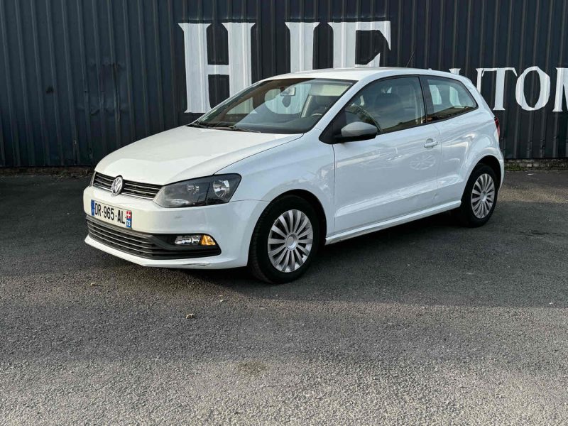 VOLKSWAGEN POLO V 2015