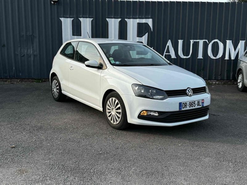 VOLKSWAGEN POLO V 2015