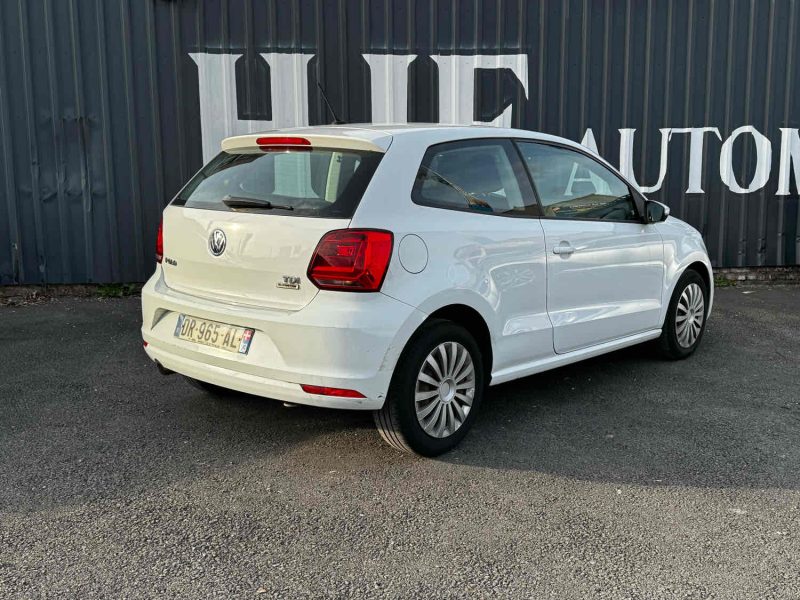 VOLKSWAGEN POLO V 2015