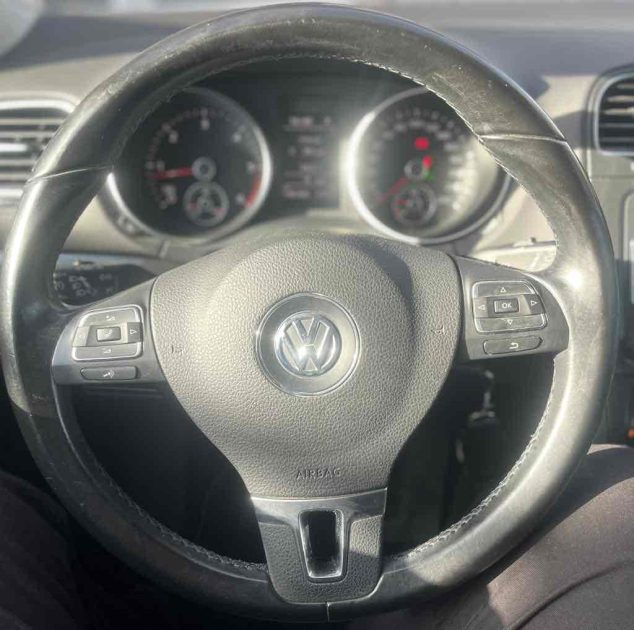 VOLKSWAGEN GOLF VI 2010