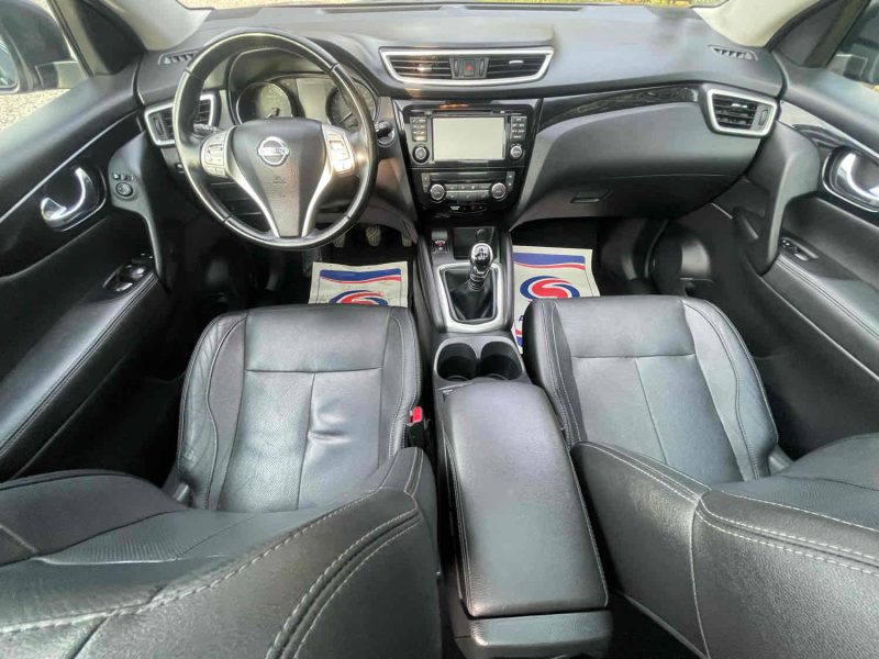 NISSAN QASHQAI 2014 II SUV 1.2 DIG-T (116Cv)