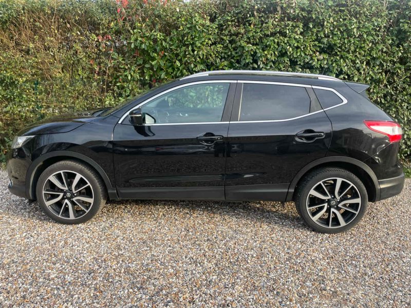 NISSAN QASHQAI 2014 II SUV 1.2 DIG-T (116Cv)