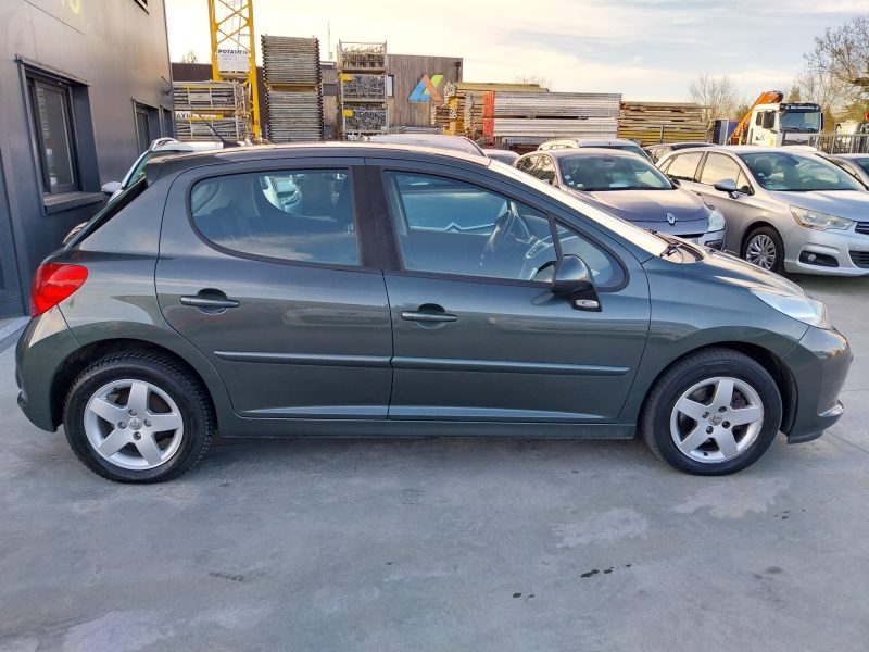 PEUGEOT 207 1.4 VTI 16V 95 PREMIUM