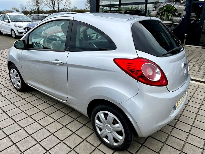 FORD KA II 1.2 i S&S 70CH TITANIUM