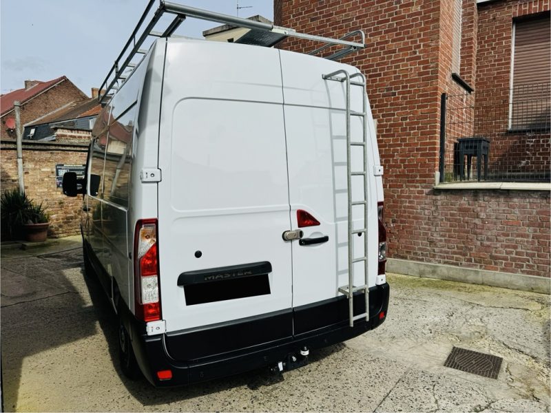 RENAULT MASTER III Camionnette 2018