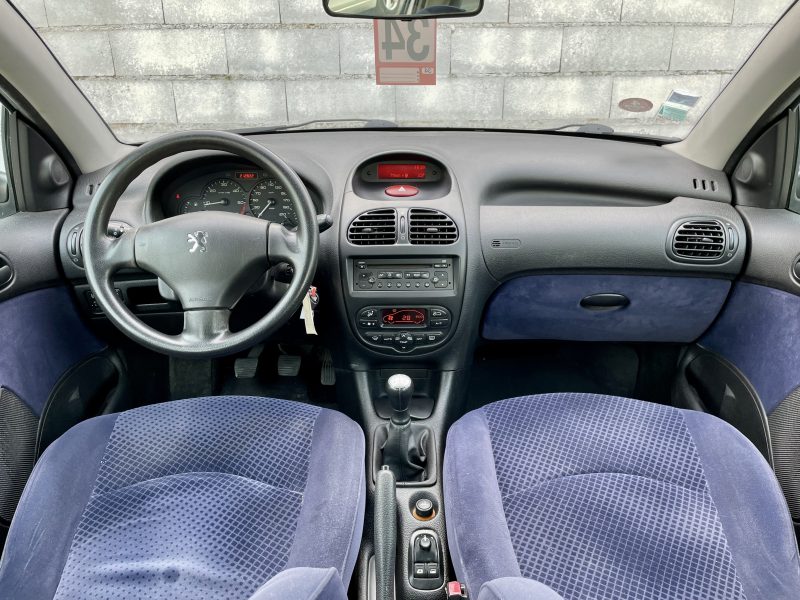 PEUGEOT 206 2005