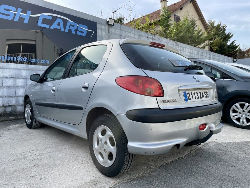 PEUGEOT 206 2005