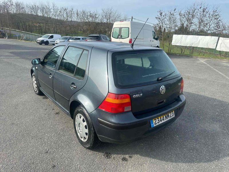 VOLKSWAGEN GOLF IV 2003