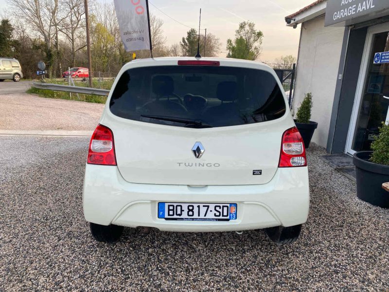 RENAULT TWINGO 2011